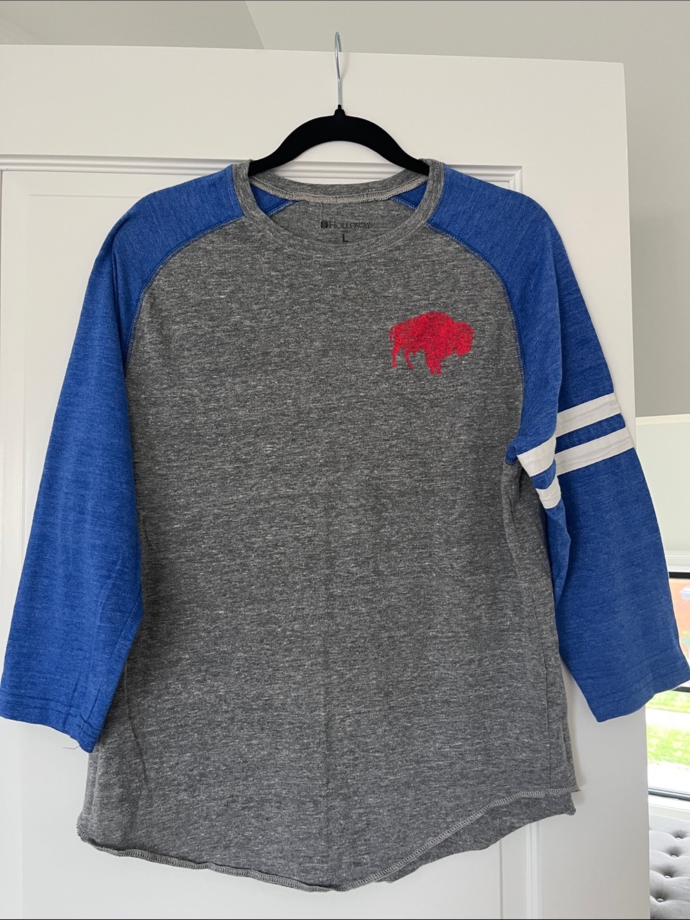 Women's Gray & Blue Buffalo Bills Long Sleeve Top with Red Buffalo Emblem